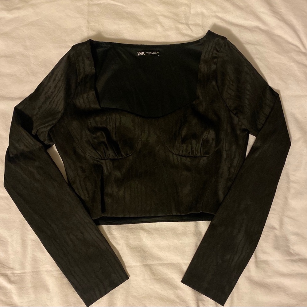 Zara Textured Crop Long Sleeve Top